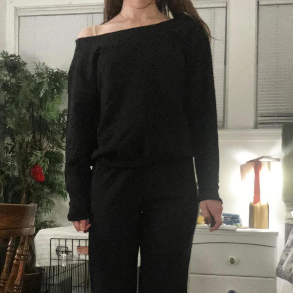 Black Sweatset from Gildan